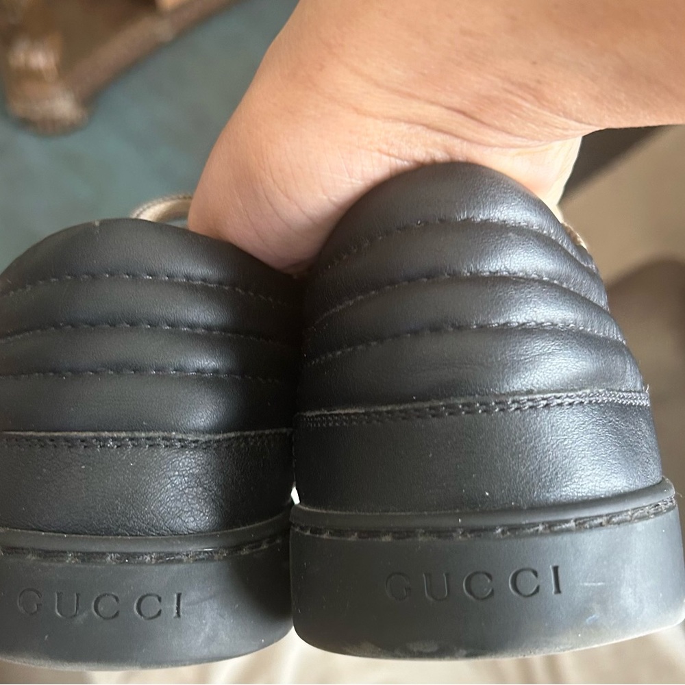Men Gucci shoes 11.5. In very good condition.